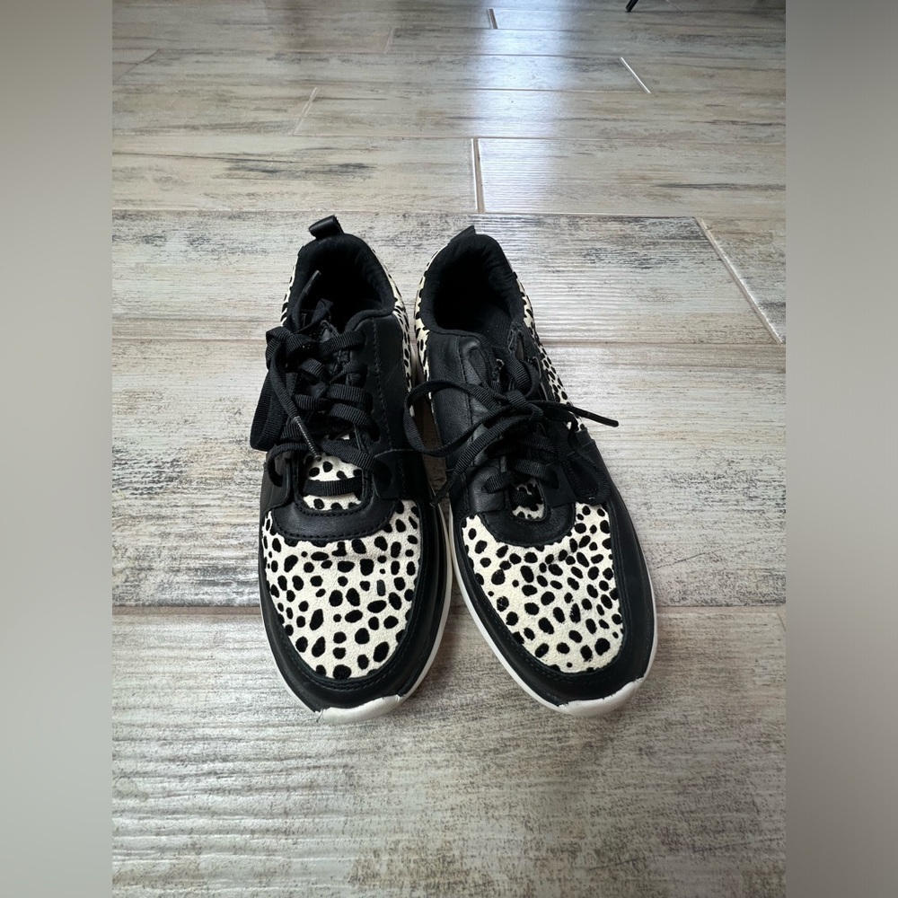 Vionic Remi Athletic Sneakers In Black Size 6